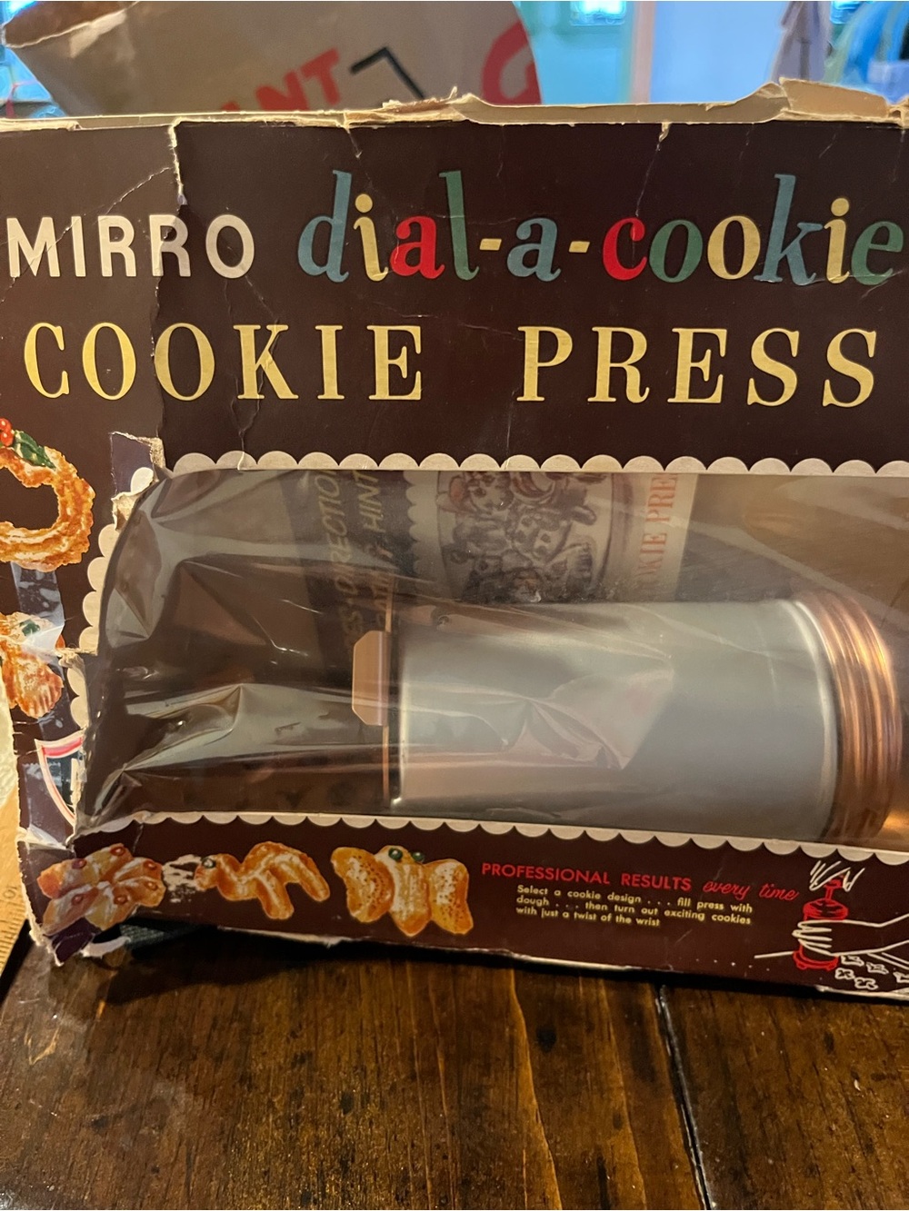 Mirro Dial-A-Cookie Press - Silver Cookie Press